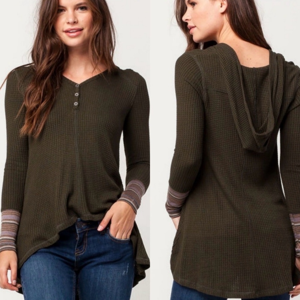 Others Follow Hannah Thermal Top XS Oversized Waffle Knit Hooded Green‎ V Neck